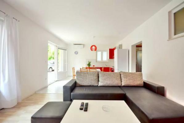 Apartment Simun Podgora Buitenkant foto